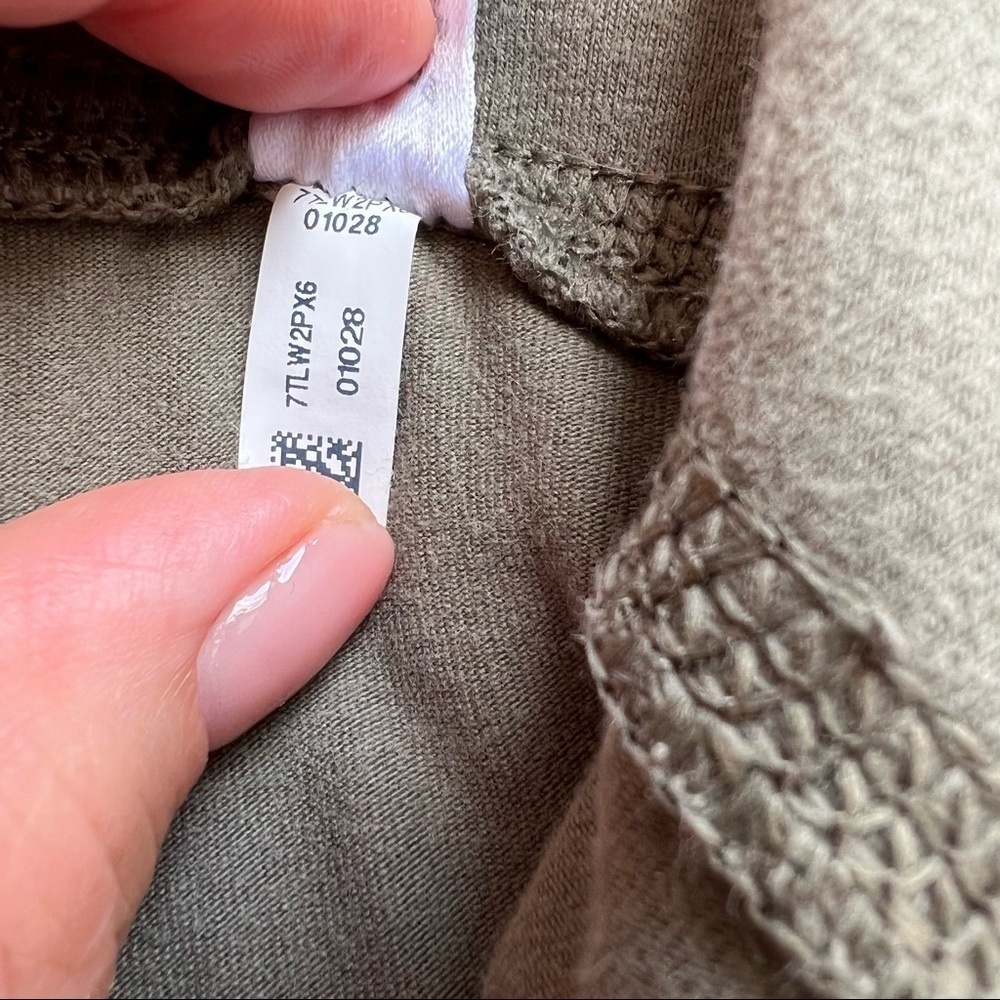 Aerie woman’s mid short leggings - Picture 4 of 6